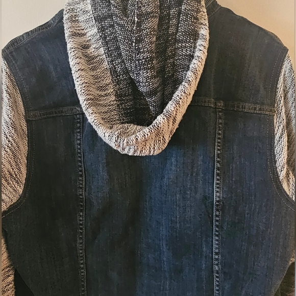 Jean and Knit Fabric Jacket - Picture 4 of 6